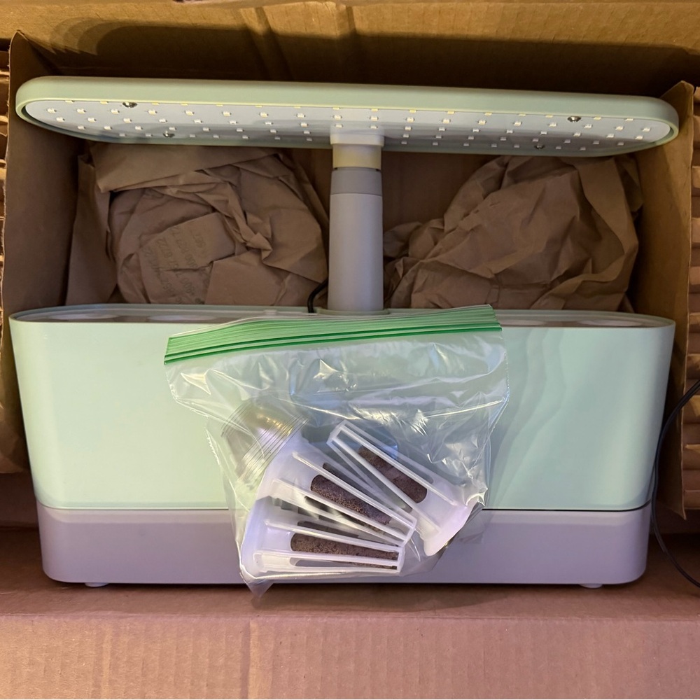 Goodful by Aerogarden Harvest Slim Mint Green Hydroponic Gardening